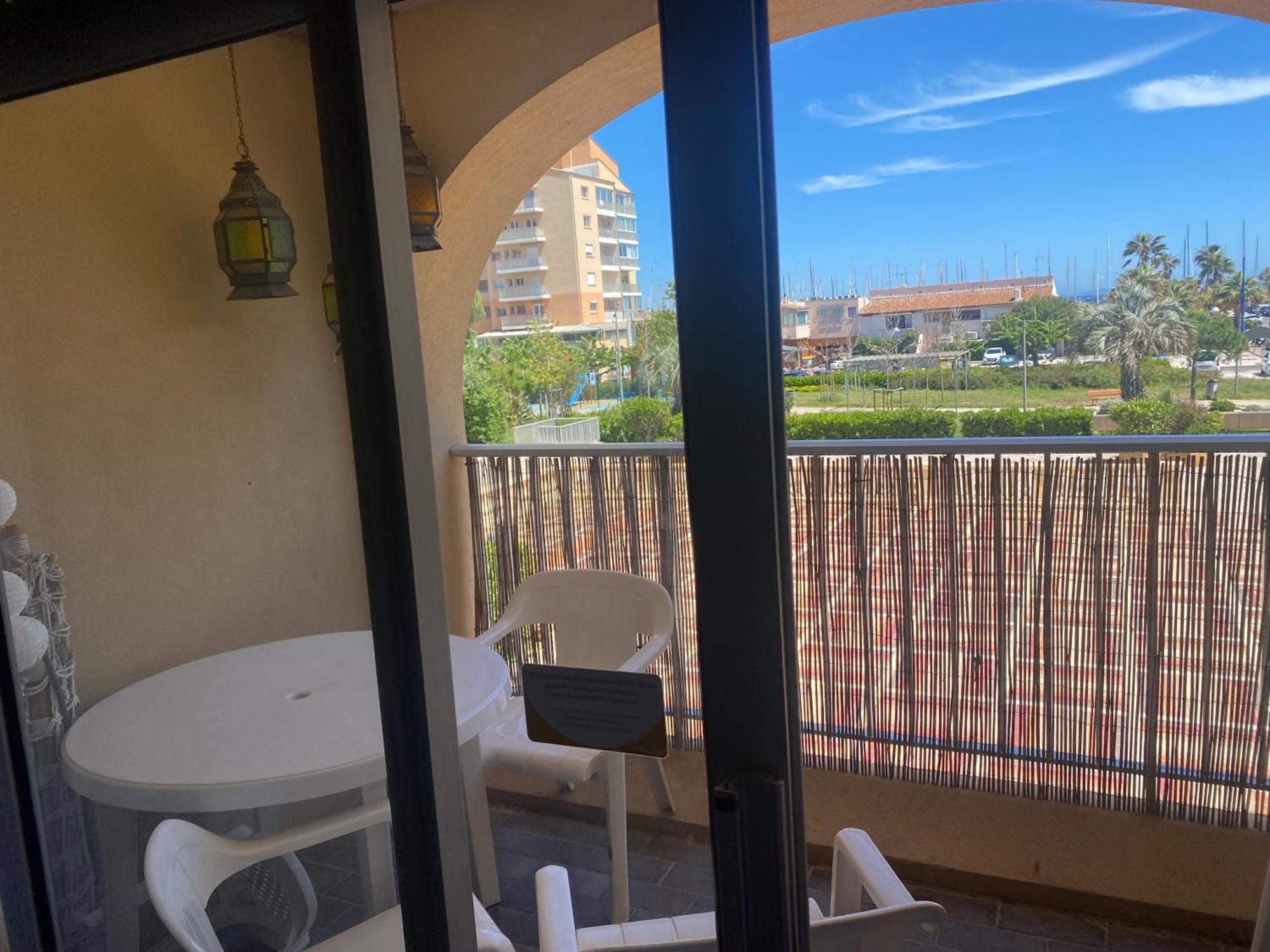Residence Port Hyeres Les Palmiers Exterior photo