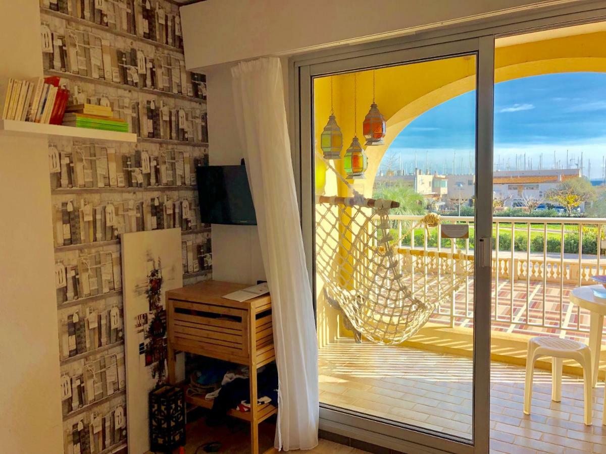 Residence Port Hyeres Les Palmiers Exterior photo