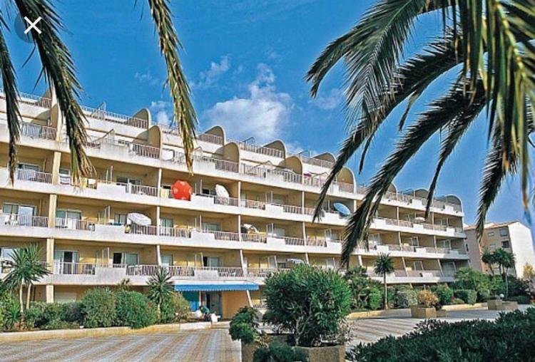 Residence Port Hyeres Les Palmiers Exterior photo